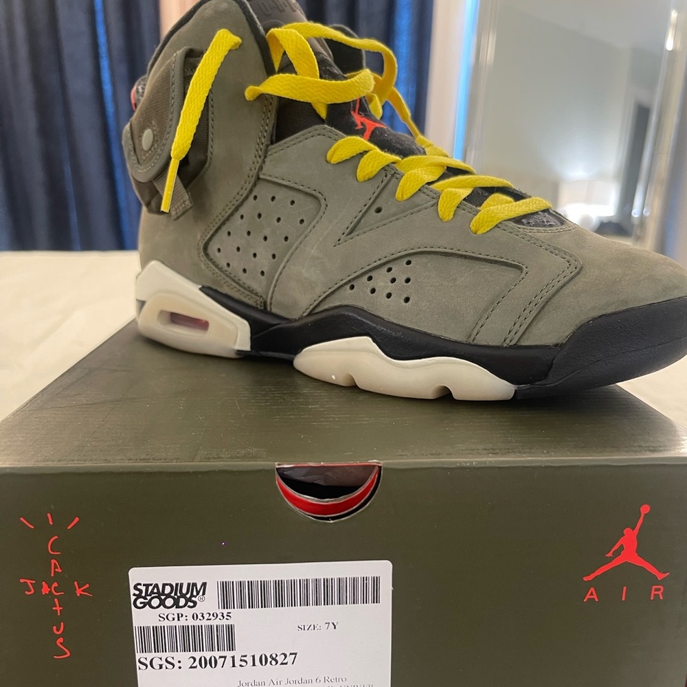 Air Jordan Retro 6